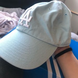 ❤️ WOMANS BABY BLUE LA DODGERS HAT
